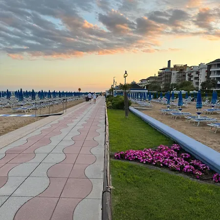Moresco Lägenhetshotell Lido di Jesolo